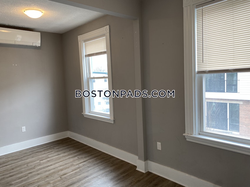 BOSTON - SOUTH BOSTON - ANDREW SQUARE - 4 Beds, 2 Baths - Image 18