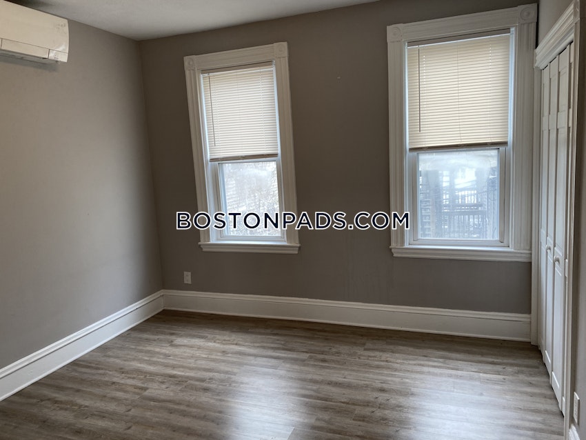 BOSTON - SOUTH BOSTON - ANDREW SQUARE - 4 Beds, 2 Baths - Image 7