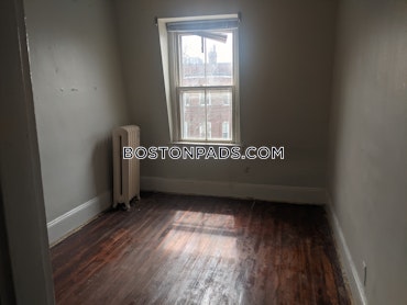 Boston - 3 Beds, 1 Baths