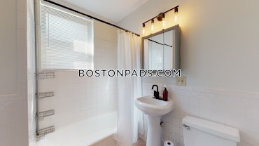 Boston - 4 Beds, 2.5 Baths