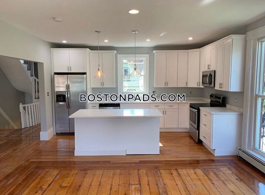 BOSTON - FORT HILL - 10 Beds, 4 Baths - Image 14