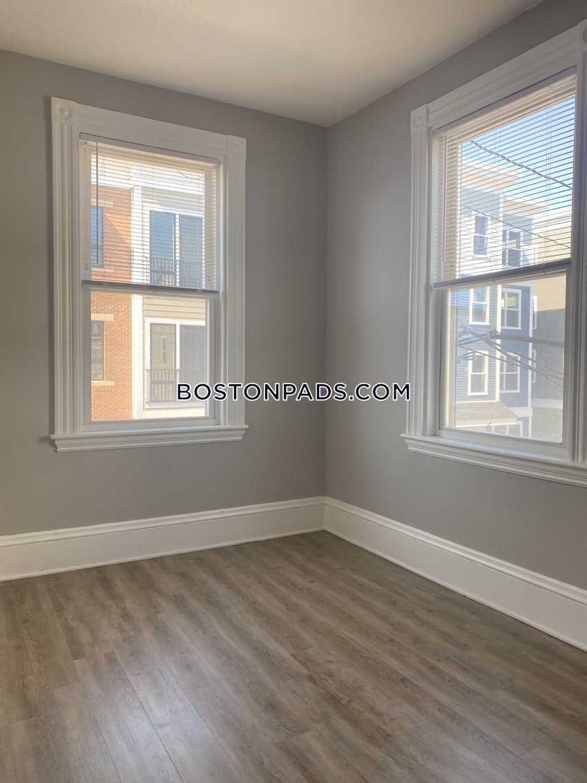 BOSTON - SOUTH BOSTON - ANDREW SQUARE - 4 Beds, 2 Baths - Image 26