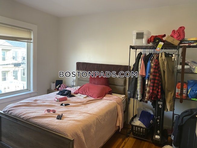 Medford - $5,800+ /mo