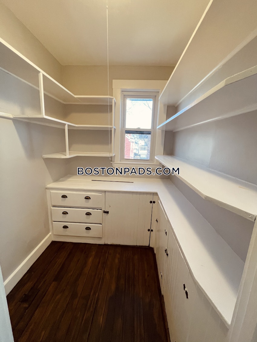 BOSTON - DORCHESTER - SAVIN HILL - 4 Beds, 1.5 Baths - Image 3