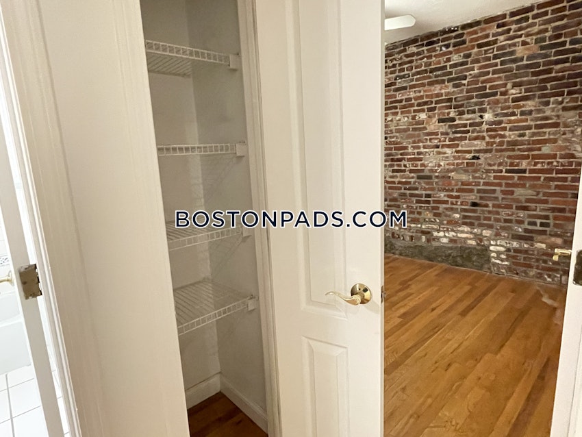 BOSTON - NORTH END - 3 Beds, 2 Baths - Image 15