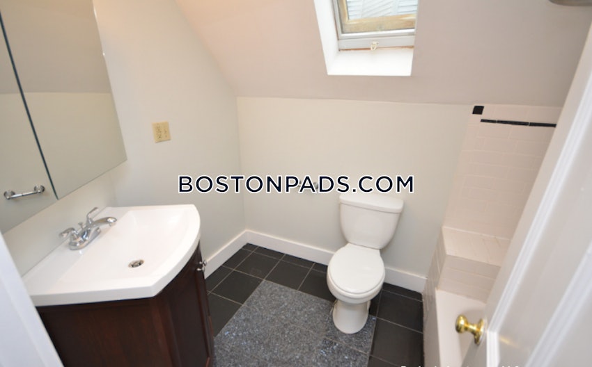 BOSTON - BRIGHTON - OAK SQUARE - 5 Beds, 2 Baths - Image 7