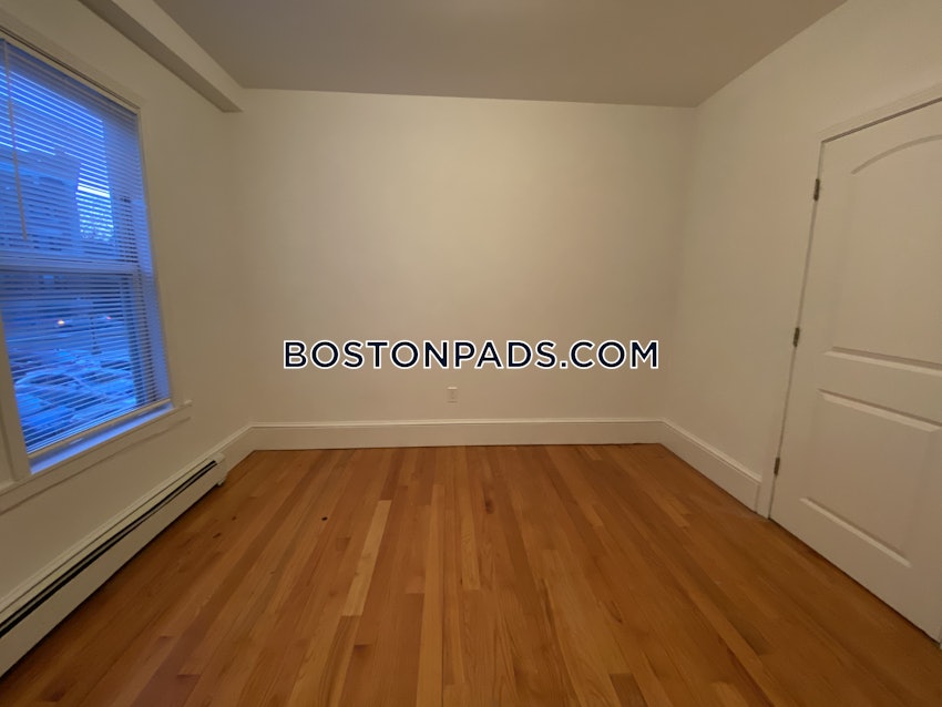 BOSTON - DORCHESTER - UPHAMS CORNER - 4 Beds, 2 Baths - Image 9