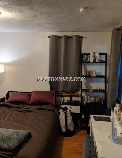 North End 1 Bed, 1 Bath Unit Boston - $2,610 No Fee