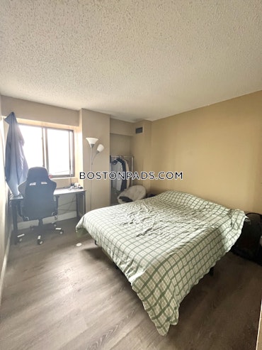 Boston - 2 Beds, 1.5 Baths