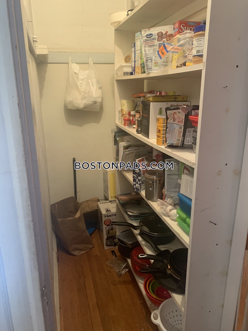 BOSTON - BRIGHTON - BRIGHTON CENTER - 3 Beds, 1 Bath - Image 3