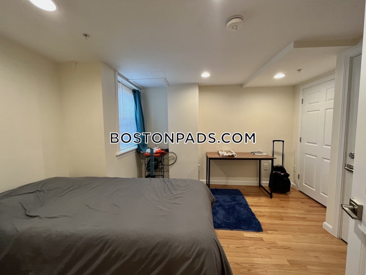 Beacon St., Brookline