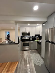 Brookline 3 Bed, 2 Bath Unit  Cleveland Circle - $3,600 No Fee