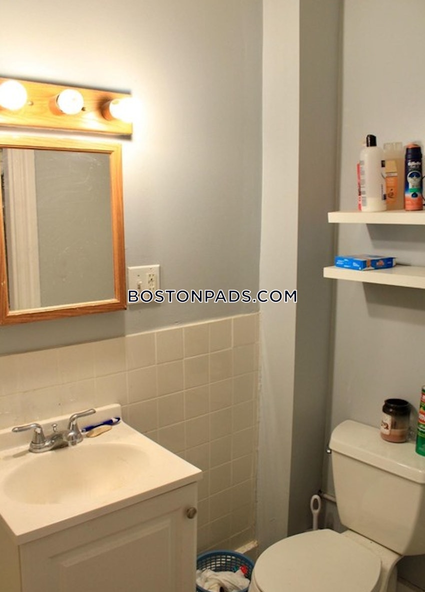 BOSTON - ALLSTON - 7 Beds, 3 Baths - Image 10