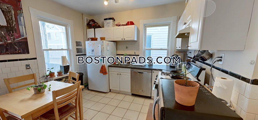 SOMERVILLE- DALI/ INMAN SQUARES - 3 Beds, 1 Bath - Image 1