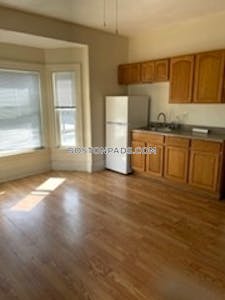 Quincy 1 Bed 1 Bath  Quincy Center - $1,875