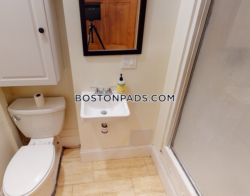 Brookline - $2,100+ /month