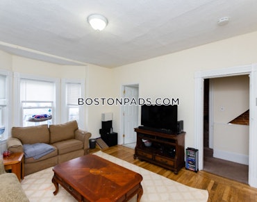 Boston - 5 Beds, 2 Baths