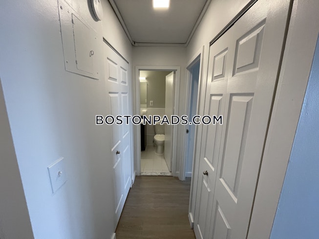 Boston - $2,901+ /mo
