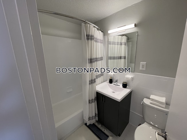 Boston - $2,901+ /mo