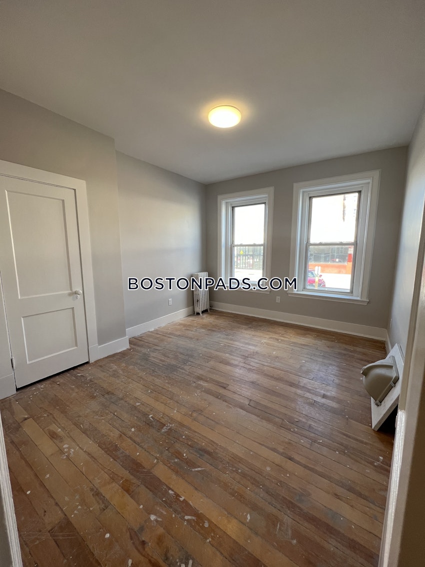 BOSTON - ALLSTON - 3 Beds, 2 Baths - Image 6