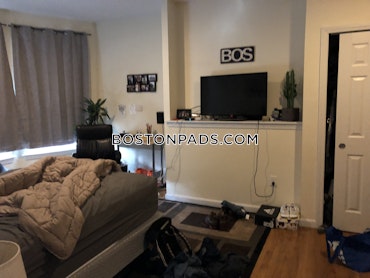 Boston - 5 Beds, 2 Baths