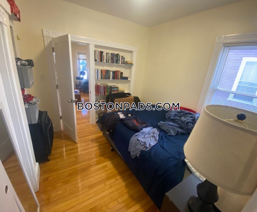 CAMBRIDGE - PORTER SQUARE - 1 Bed, 1 Bath - Image 8