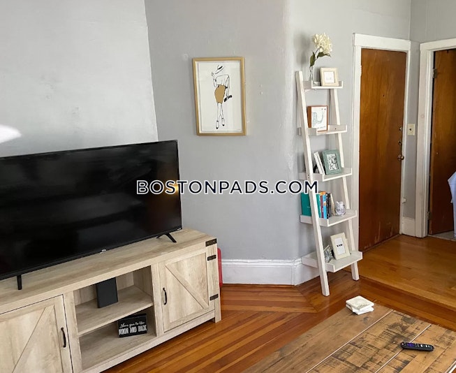 Boston - $3,100+ /mo