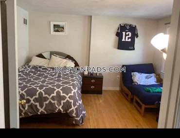 Boston - 4 Beds, 3 Baths