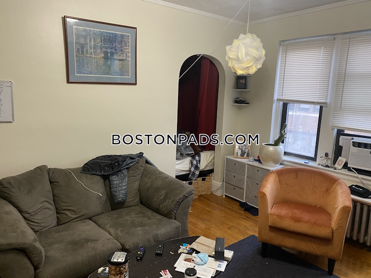 Pleasant St., Malden