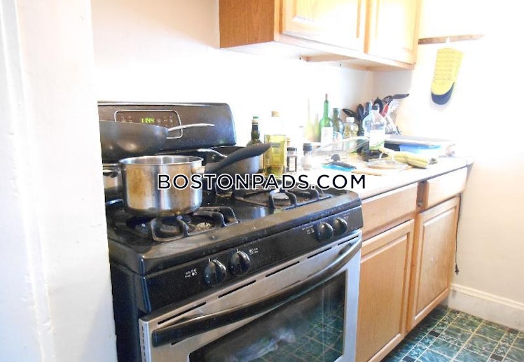 Orchard Rd., Brookline