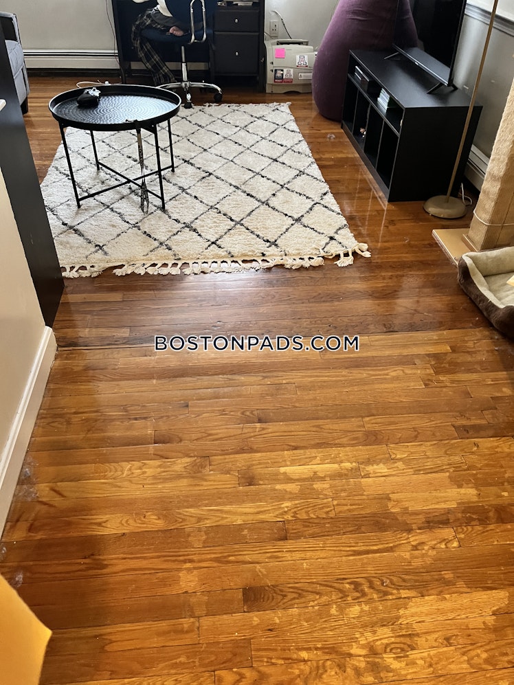 Wait St., Roxbury Crossing