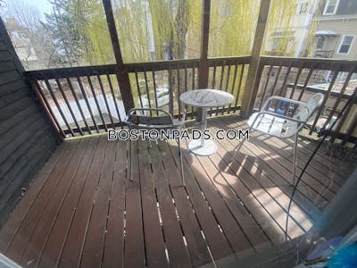 East Boston 2 Bed Boston - $2,800 No Fee