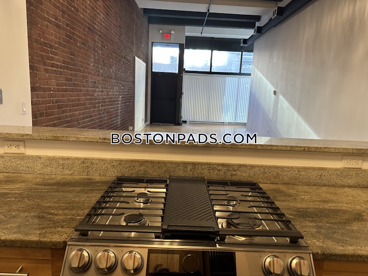 north-end-2-beds-2-baths-boston-4200-4048236 