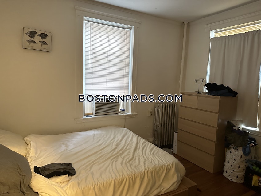 BROOKLINE- NORTH BROOKLINE - 1 Bed, 1 Bath - Image 2