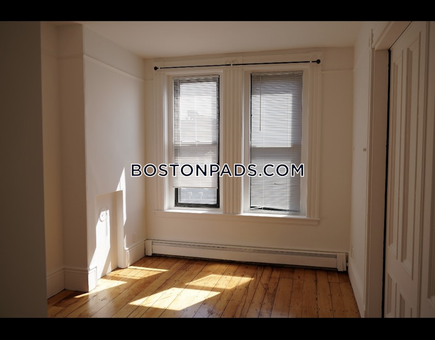 BOSTON - BACK BAY - 2 Beds, 1 Bath - Image 6