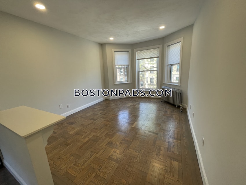 BOSTON - FENWAY/KENMORE - 1 Bed, 1 Bath - Image 6