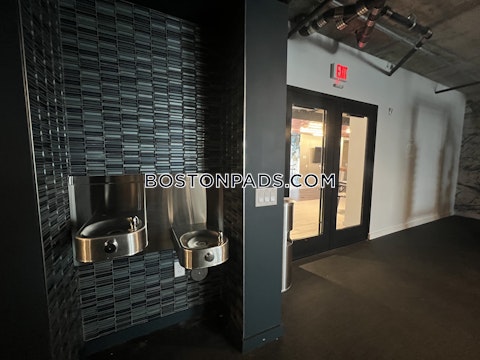 2nd Ave. Waltham photo 15