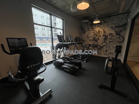 2nd Ave. Waltham photo 19