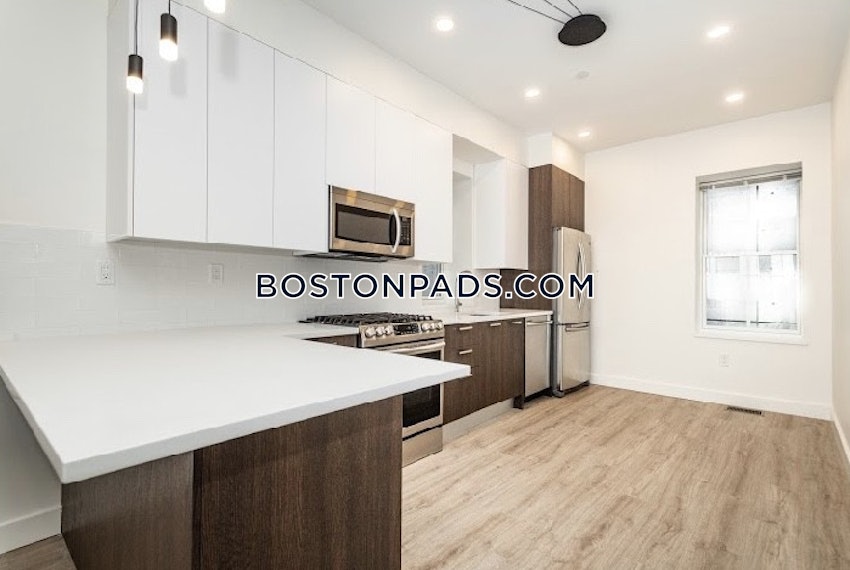 BOSTON - MISSION HILL - 4 Beds, 3 Baths - Image 7
