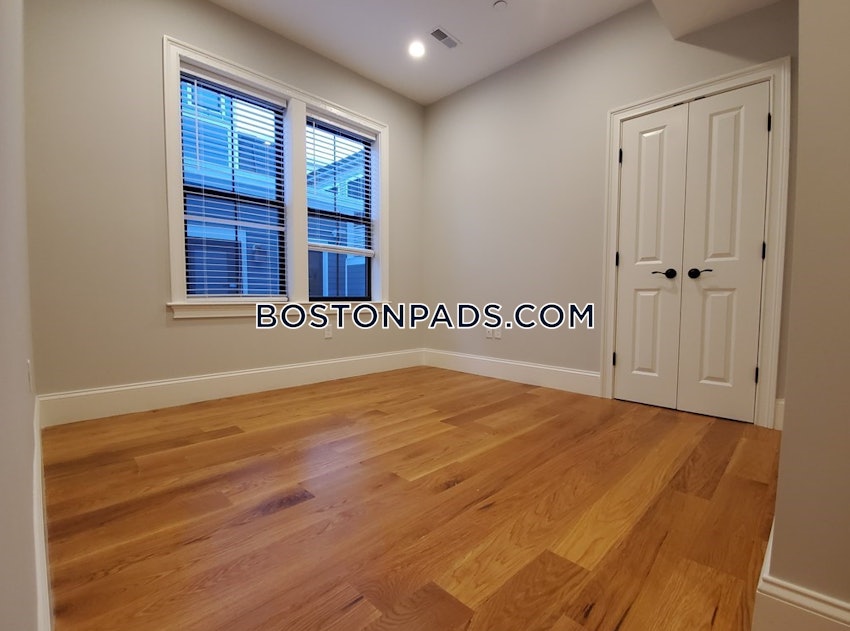 BOSTON - SOUTH BOSTON - ANDREW SQUARE - 3 Beds, 3 Baths - Image 6