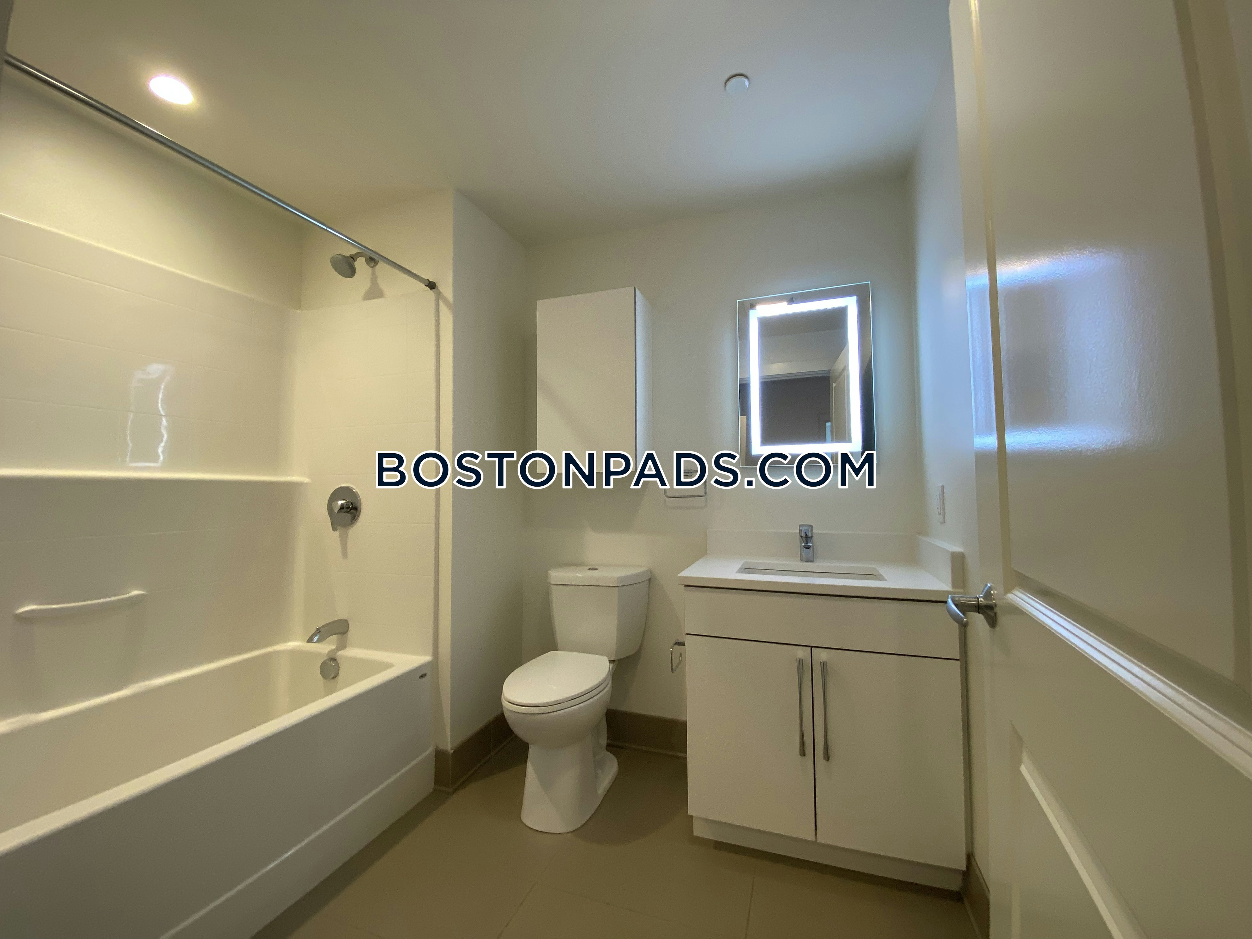 Boston - 2 Beds, 1 Baths
