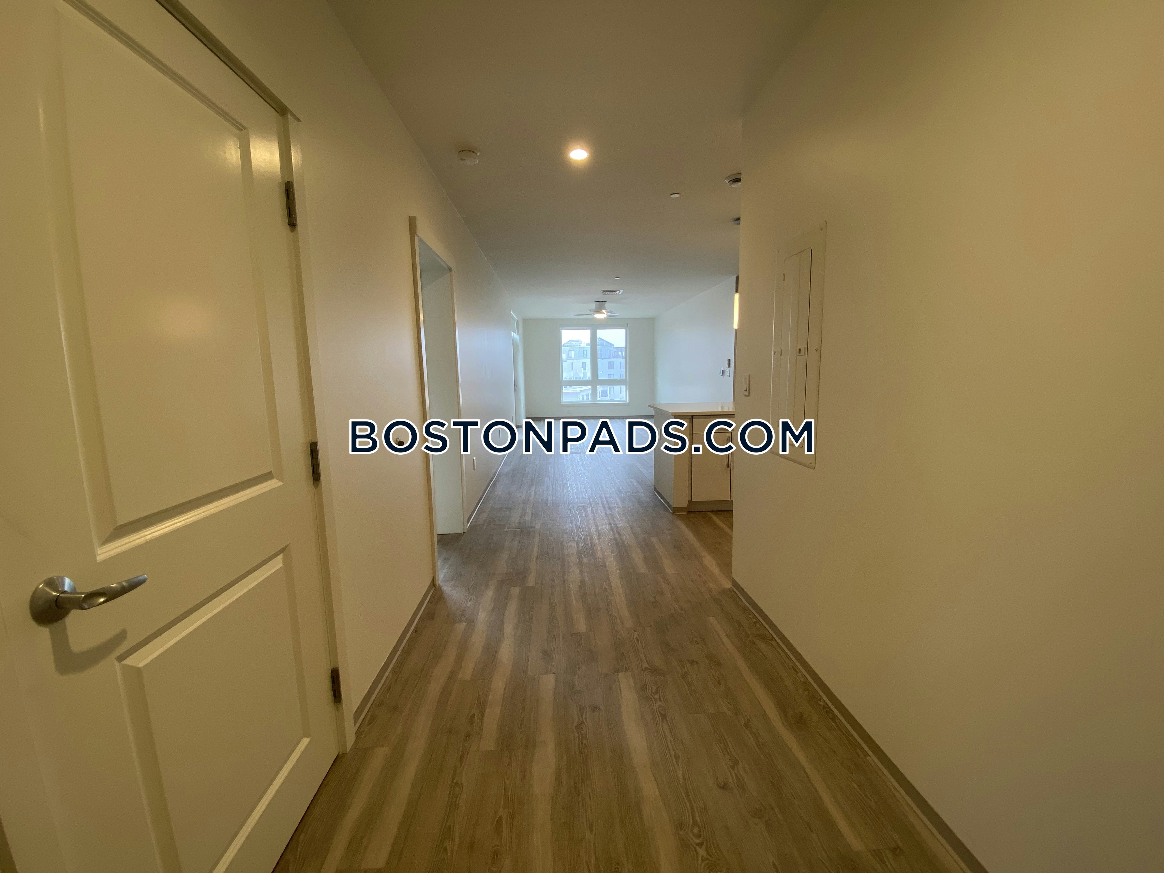 Boston - 2 Beds, 1 Baths