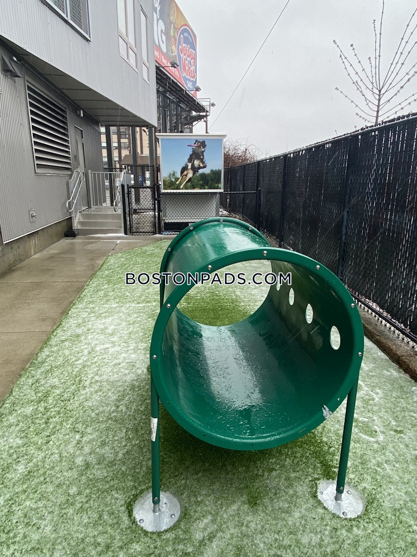 Boston - $2,615+ /month