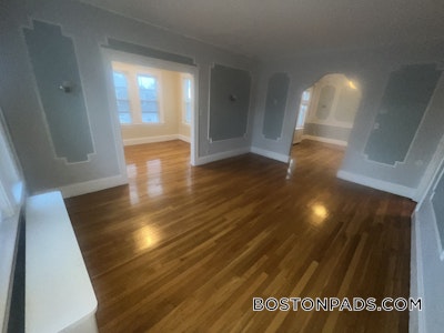 Everett 3 Bed 1 Bath EVERETT $3,200 - $2,950