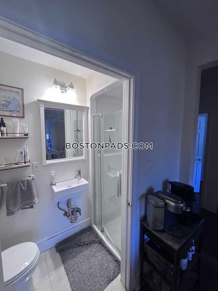 Winthrop Rd., Brookline