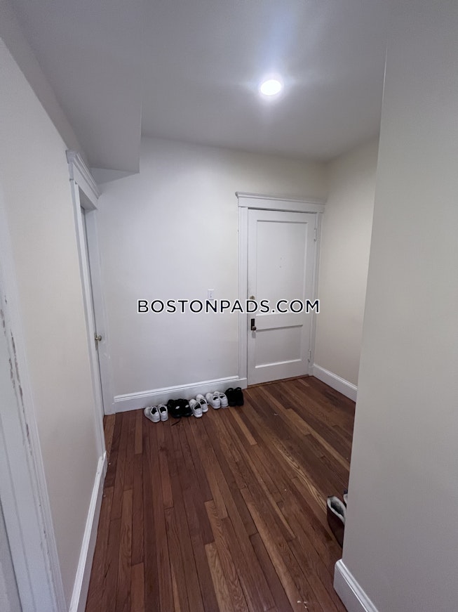 Brookline - $5,400+ /mo