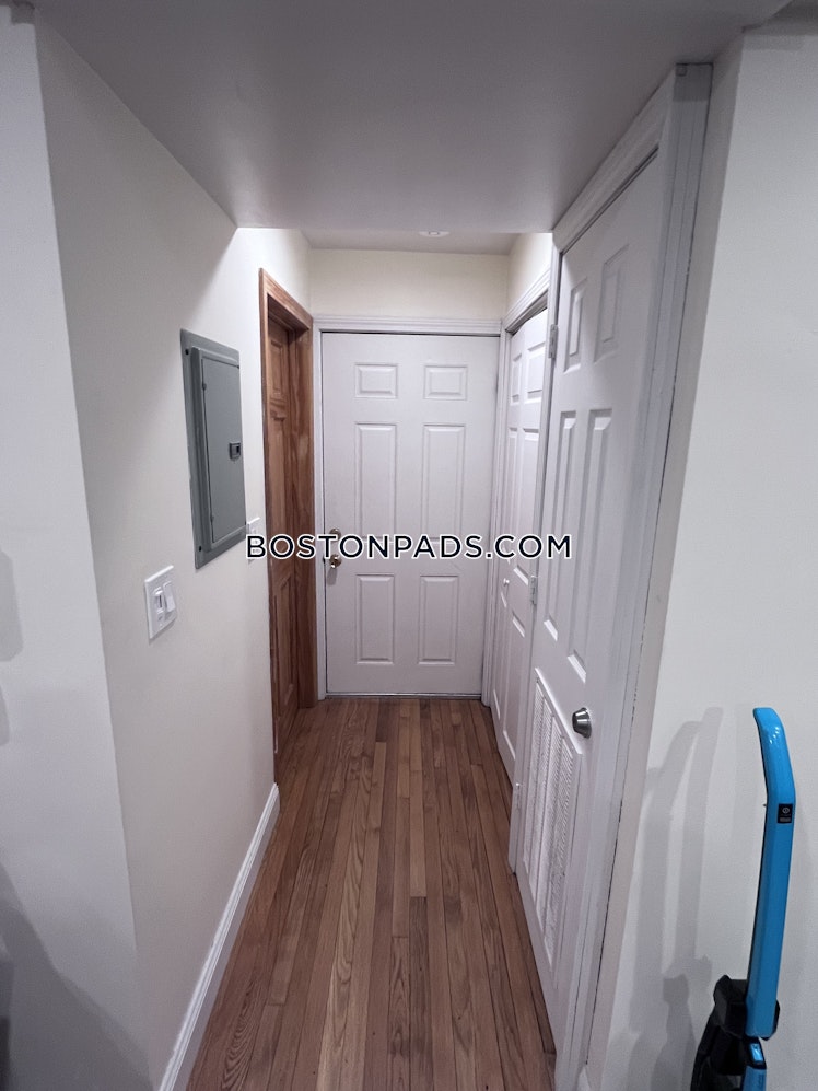 Beacon St., Brookline