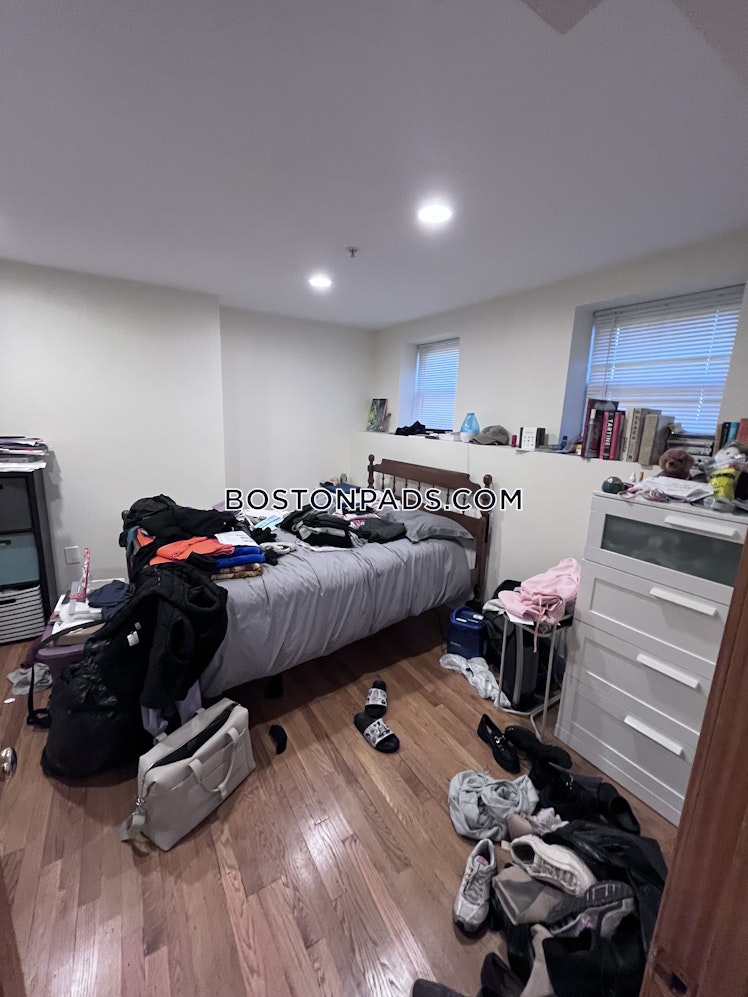 Beacon St., Brookline