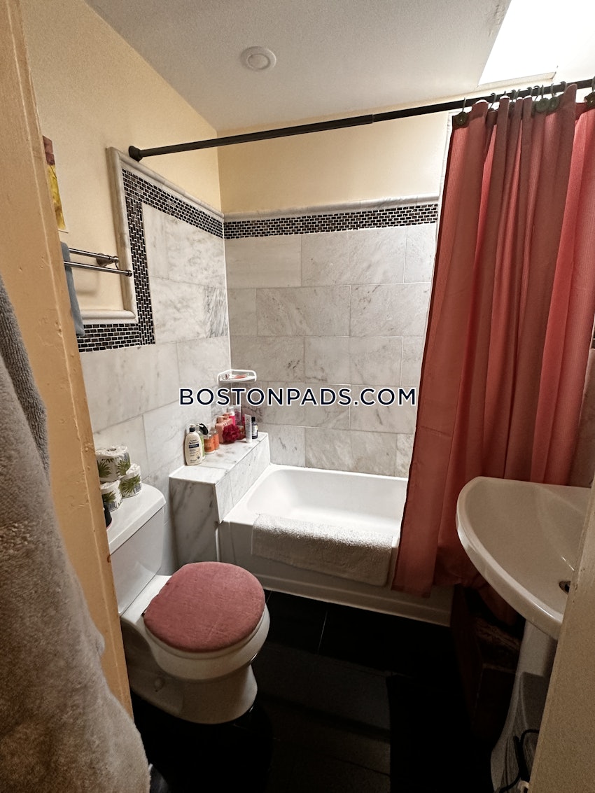 BOSTON - JAMAICA PLAIN - JAMAICA POND/PONDSIDE - 4 Beds, 2 Baths - Image 2
