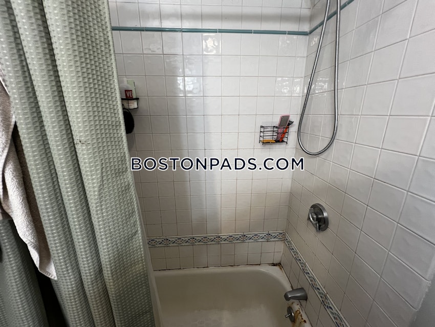 BOSTON - NORTH END - 2 Beds, 1 Bath - Image 8